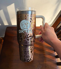 Buc-ee's Leopard Print Tumbler w/ Handle Drink-Through Lid Pink Gold White picture