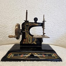 Casige 116 Vintage Original Child-Sized Hand Crank Sewing Machine, Black picture