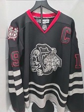 Reebok Chicago Blackhawks Jonathan Toews Third Jersey Skull Hawk NHL Hockey  picture