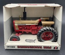 Ertl International FARMALL 1026 Hydro Diecast Tractor #4653DA New In Box IH picture