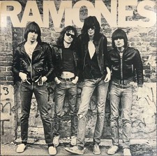 Ramones - Ramones 1978 UK WEA Pressing VG+/VG+ picture