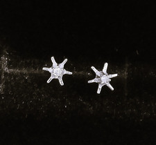 Vintage 14K White Gold Starburst Natural Diamond Accent Stud Earrings Minimalist picture