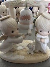 1992 Precious Moments Figurine Angels #525898 “Ring Those Christmas Bells”  picture