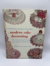 Vintage Wilton Pictorial Encyclopedia of Modern Cake Decorating 1954 Hardcover picture