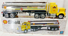 VTG 1996 SHELL CHROME COLLECTOR'S EDITION TANKER W/COA W/ WORKING LIGHTS & SOUND picture