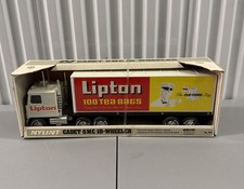 Vintage NYLINT Lipton Tea Steel GMC 18 Wheeler Truck No. 910 Clean NOS picture