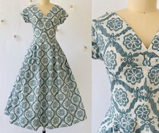 Vtg 1950s White Blue Geometric Floral Print Fit & Flare Midi Dress, Medium 50s picture