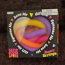 Brand New 2022 Authentic Schylling Needoh Heart Strings picture