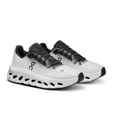 On. Women's Cloudtilt Black | Ivory NWB picture