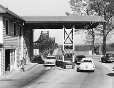 1951 Toll Booth to Vicksburg Bridge, Vicksburg, Mississippi Old Photo Reprint picture