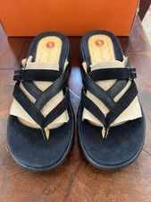 NWT Clarks Unstructured UN.COAST Black Leather Thong Sandals WOMEN 7.5M 85215 picture