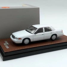 GOC 1/64 CV Crown Victoria EN114 Sedan White Diecast Car Model picture