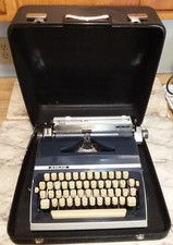 Vtg 1968 W. German ADLER J5 Manual Portable Typewriter w/ Case - READ picture