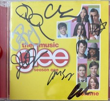 Glee: The Music, Vol. 1 - *SIGNED* by the Glee Cast (CD, Columbia 2009) picture