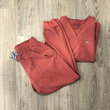 FIGS Women’s M Mauve Pink V-Neck Scrub Top & Jogger Pants Set picture