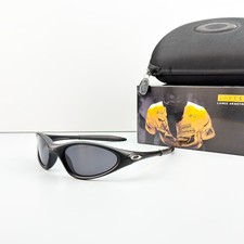 Oakley Minute Gen 1.0 Black Frame Black Lens Vintage Y2K Sunglasses New w/ Box picture