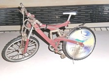 VINTAGE ''WA WA XING'' BICYCLE LIGHTER Rare model Works. Needs Butane picture