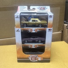 M2 Machines Detroit-Muscle Premium Edition 1:64 1970 Muscle Car Lot 6 Hood picture