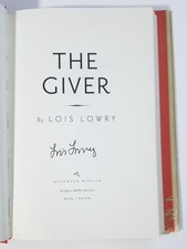 Lois Lowry author REAL hand SIGNED The Giver Hardcover Book COA Autographed picture
