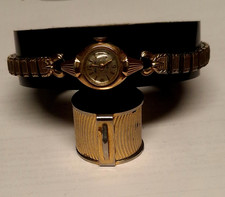 1960s Bulova 10kt gold watch 5th ave new York beautiful vintage picture