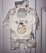 Rock a Bye Baby Boutique Newborn 5pc Giraffe Print Gift Set Bodysuit Bib picture