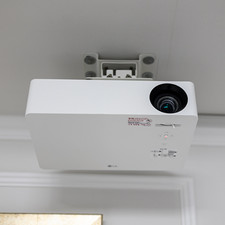 LG HU70LA CineBeam 4K UHD Smart Home Theater Projector HDR10 ThinQ 4ch LED picture