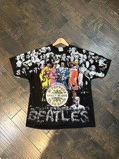 Vintage 90s The Beatles Sgt. Pepper’s Lonely Hearts Club aop picture