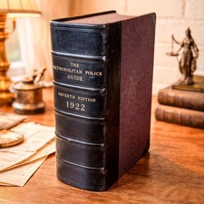Rare England Metropolitan Police Guide 1922 Law Legal Antique Leather Spine Book picture