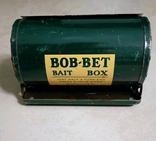Vintage Bob-Bet Green Metal Bait Box Belt Worm Container Tin Walter S Cole  Wisc picture