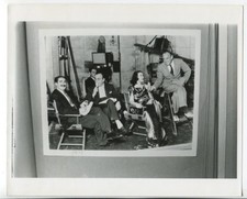 MARX BROTHERS Groucho Candid On Set Original 1974 London Times Photo J2497 picture