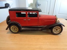 1925 PACKARD FOUR DOOR SEDAN CAR TIN FRICTION TOY SSS JAPAN picture