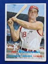 1957 Topps - Ted Kluszewski #165 - Cincinnati Redlegs EX picture