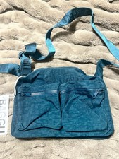 BAGGU Medium Cargo Crossbody Bag, Deep Sea Color, picture