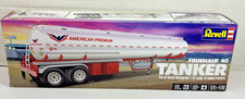 Revell FRUEHAUF 40' Tanker Trailer American model kit Bags Sealed In Box 1/32 picture