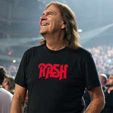 RASH Rush Geddy Lee Black T-Shirt - Soft modern fit Retro Rock tee Size S-3XL picture