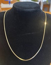 18k gold square chain picture