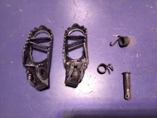 Suzuki RM100 Kawasaki KX85 KX100 Left Right Footpegs Set 2001 thru 2021 picture