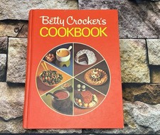 Vintage 1972 Betty Crocker's Cookbook picture