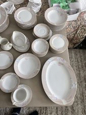 Mikasa Charisma Beige Fine China 70 + Pieces picture