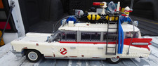 LEGO Icons Ghostbusters Ecto-1 - 10274 picture