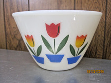 Vintage 1948 Fire-King Ivory Tulip Mixing Bowl 7.5” Splash Proof Anchor Hocking picture