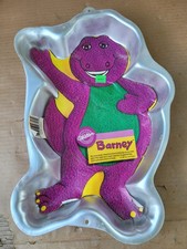 VINTAGE NOS WILTON BARNEY ALUMINUM CAKE PAN WITH INSERT (1993) picture