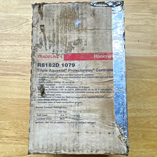 Honeywell R8182D 1079 Triple Aquastat Protectorelay Oil Burner Control picture