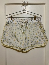 NWT Aeropostale High Waisted Floral Windbreaker Dolphin Shorts White Yellow US L picture