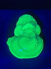Uranium glass vaseline duck paperweight picture