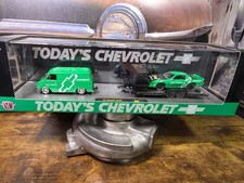 M2 Machines Auto Haulers 1971 Chevrolet Van G10 & 1985 Camaro IROC-Z - R94 25-40 picture