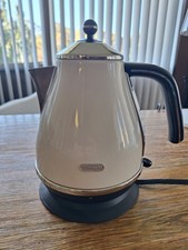 DeLonghi Icona KBO1401.W White Electric Kettle Clean picture
