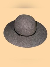 Nordstrom Women's Grey and Black Hat picture
