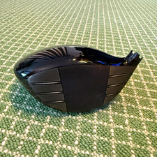 Titleist TSR2 Driver Head 10.0 picture