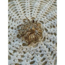 Vintage Coro Signed Layered Starburst Floral Brooch, 1960s Gold Tone picture